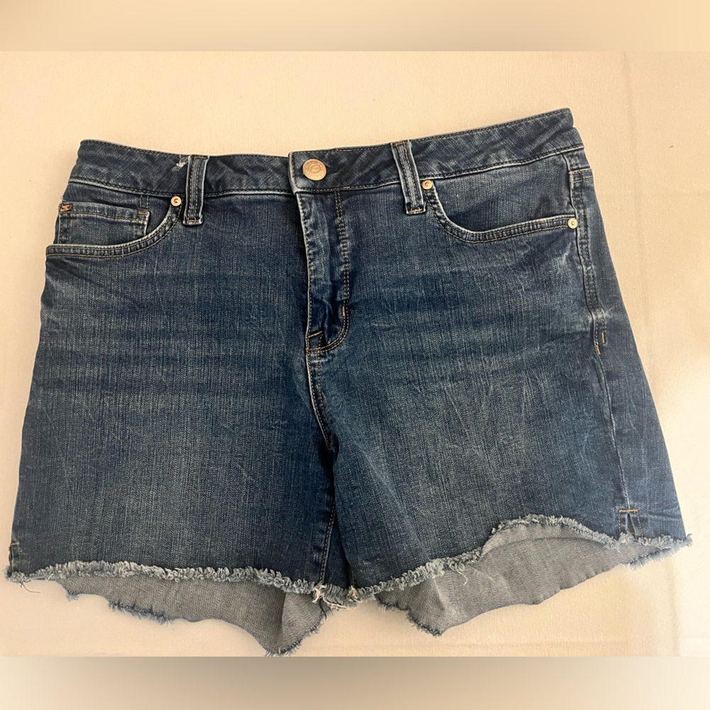 Seven7 Women's Blue Frayed Hem Denim Shorts